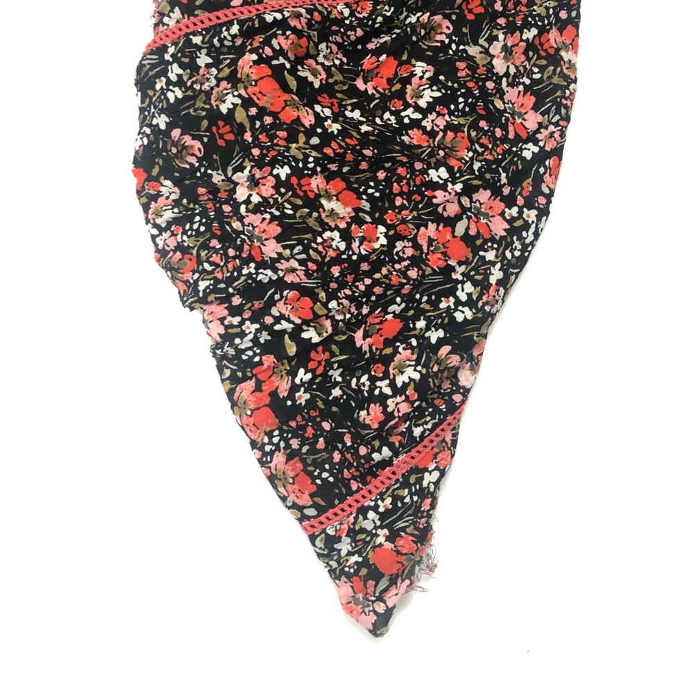 Scarf - Picture 3 of 6